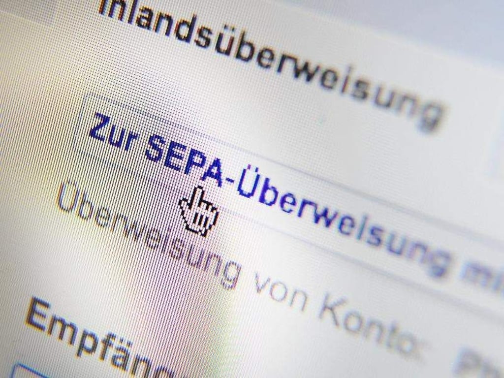 Nach Angaben der Forscher sind von der Sicherheitslücke 31 Banking-Apps betroffen. Foto: Angelika Warmuth/Symbolbild