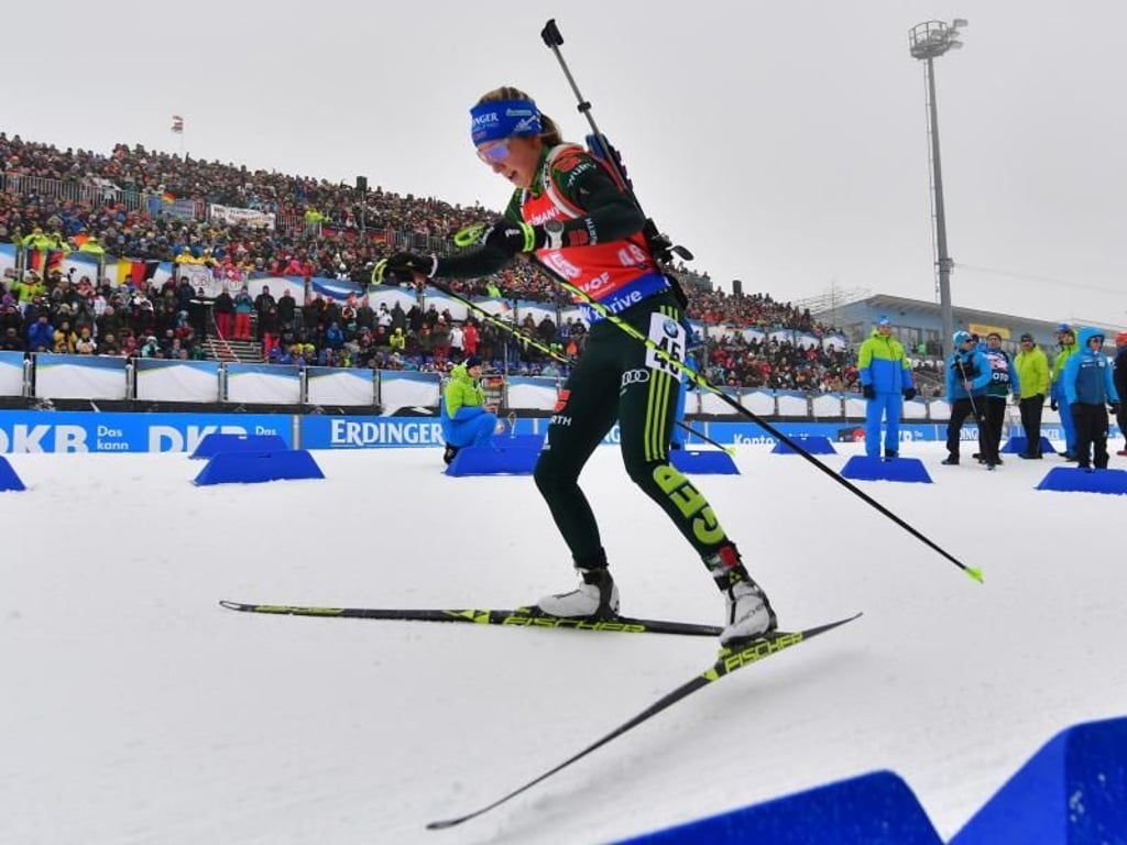Franziska Preuß kommt als Sechste in Oberhof ins Ziel. Foto: Hendrik Schmidt