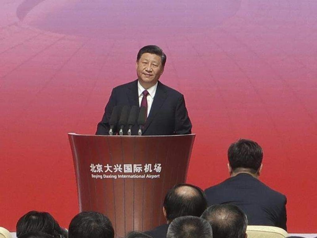 Chinas Staats- und Parteichef Xi Jinping verkündete persönlich die Eröffnung des Mega-Airports Peking-Daxing. Foto: Thomas Suen/Reuters Pool