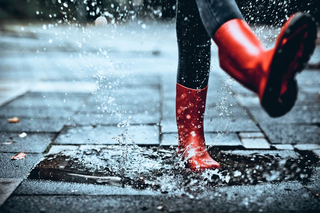 Wetterfeste Kleidung wird auch in den kommenden Tagen sehr nützlich sein.