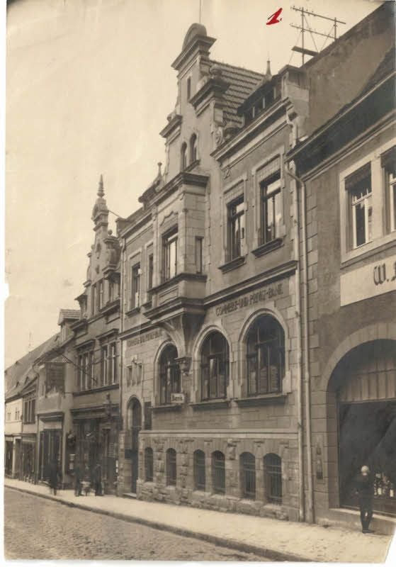 Das historische Gebäude der Commerzbank, in dem sich heute die Deutsche Bank befindet.