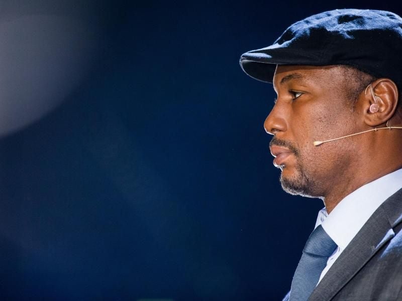 Lennox Lewis wird unter anderem den Sarg von Muhammad Ali tragen. Foto: Rolf Vennenbernd