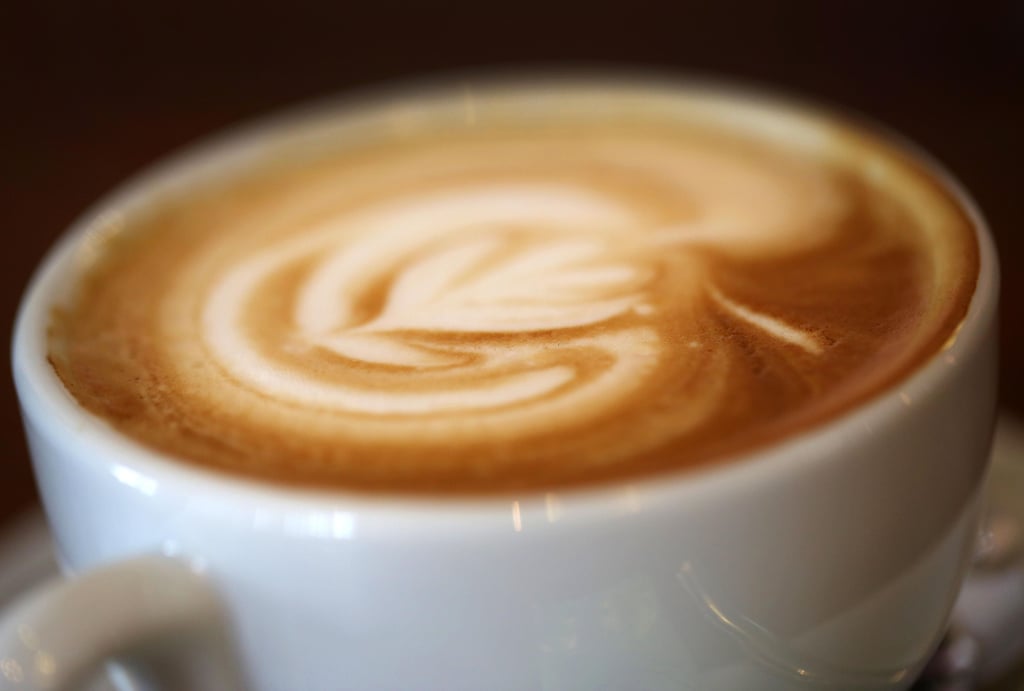 Eine Stadttour durch Magdeburg zeigt, wo es schöne Cafés, guten Kaffee und eine angenehme Atmosphäre gibt.