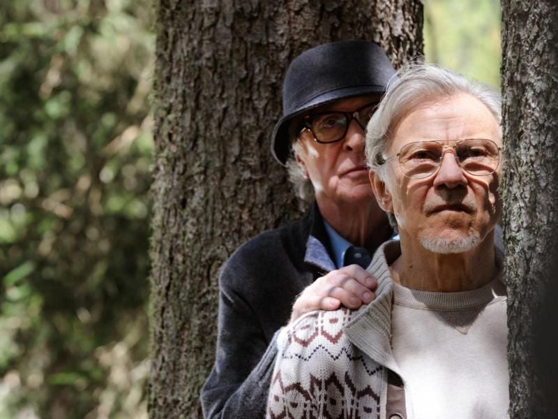 Michael Caine (l.) und Harvey Keitel in einer Szene des Films "Ewige Jugend". Foto: WildBunch