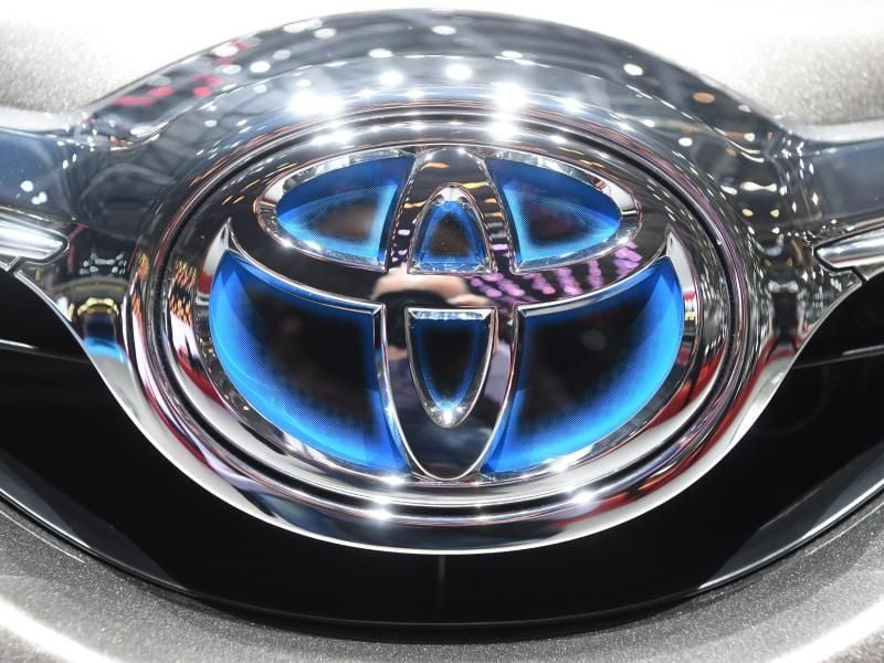 Bei Toyota ging der Absatz in den ersten drei Monaten unter anderem wegen eines Produktionsstopps in einigen heimischen Fabriken zurück. Foto: Uli Deck