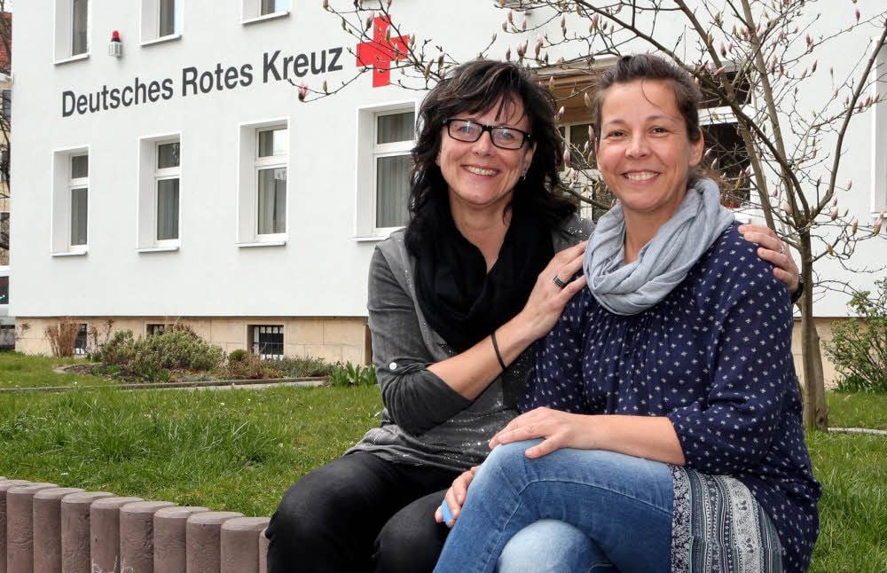 Kerstin Baldauf und Regine Janovsky (von links) engagieren sich mit Herzblut in der Notfallbegleitung und sind gute Freundinnen geworden.