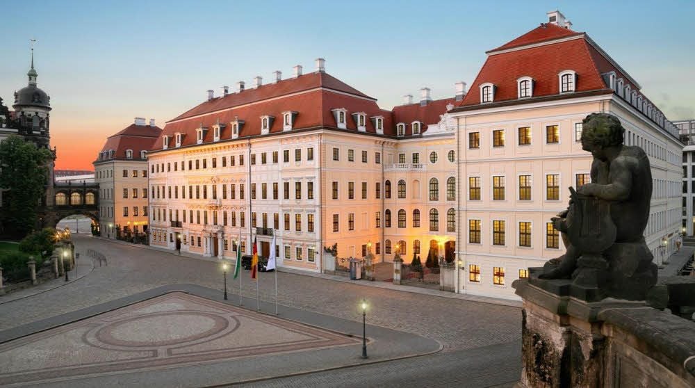 Im Taschenberg-Palais wird diesmal getagt.