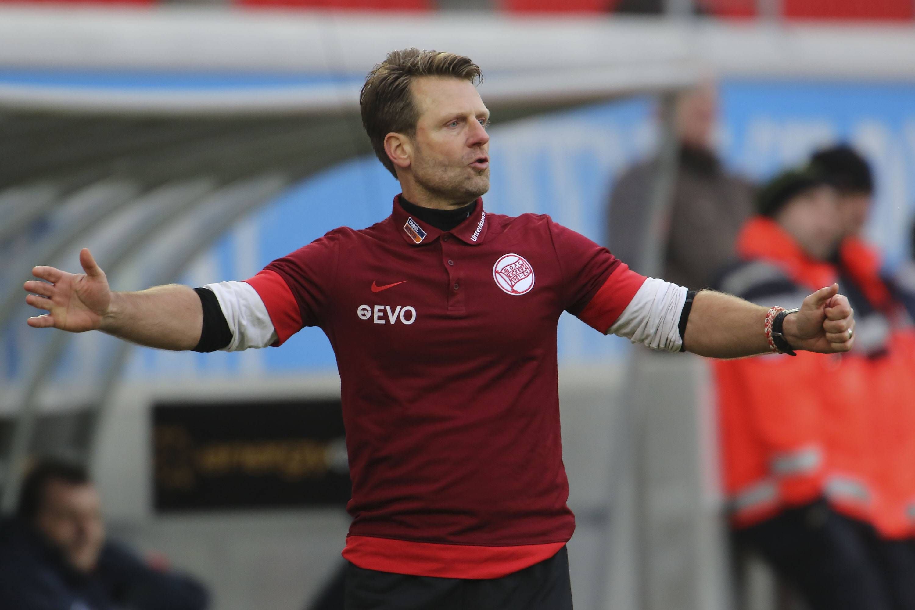 Rico Schmitt - hier noch als Trainer von Kickers Offenbach.