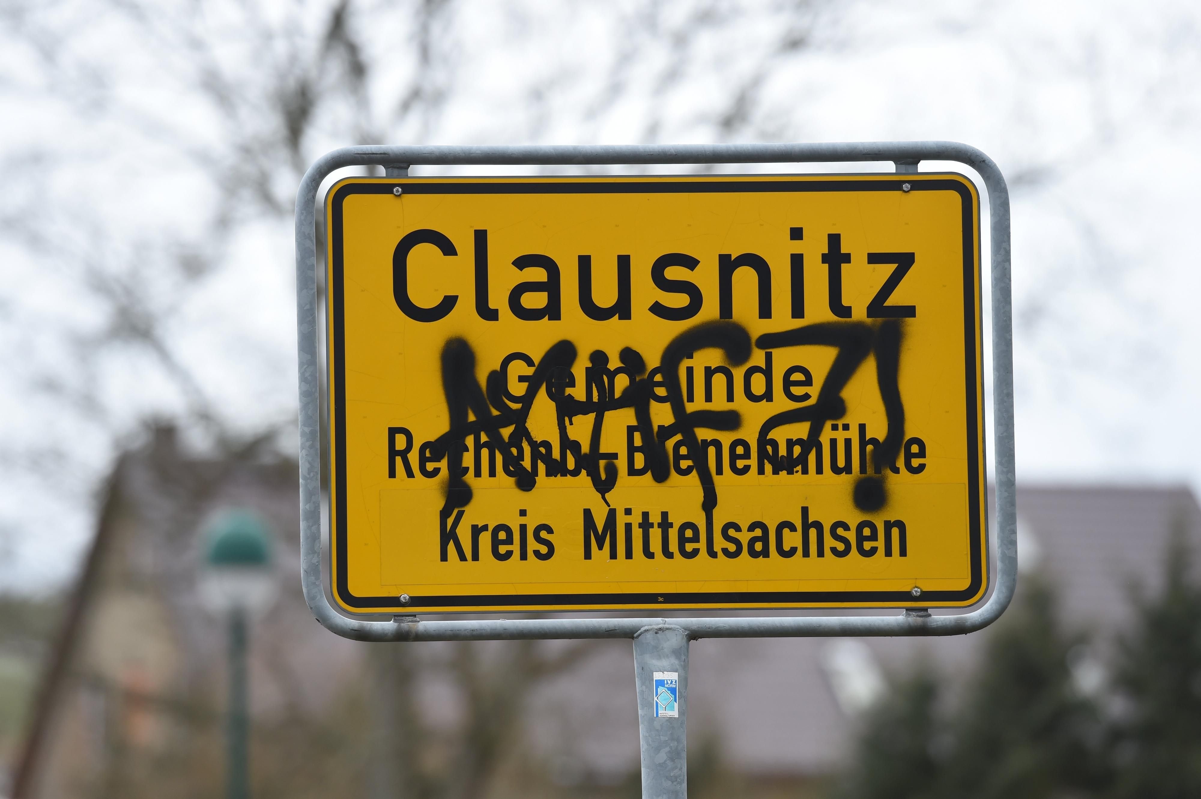 Ortschild von Clausnitz.