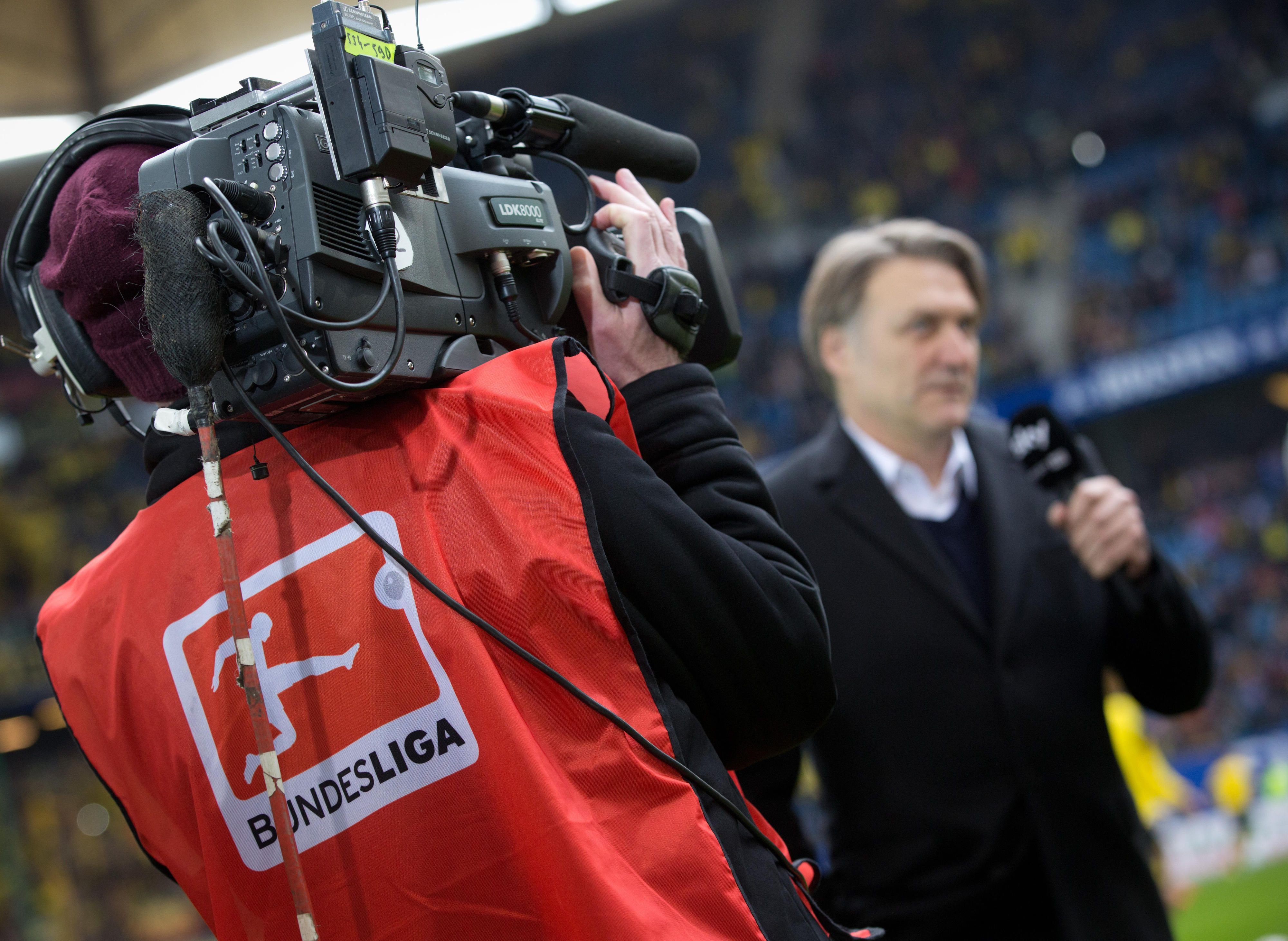 Im neuen milliardenschweren Rechtevertrag der Deutschen Fußball Liga (DFL) sind die größten Sender am Zuge geblieben.