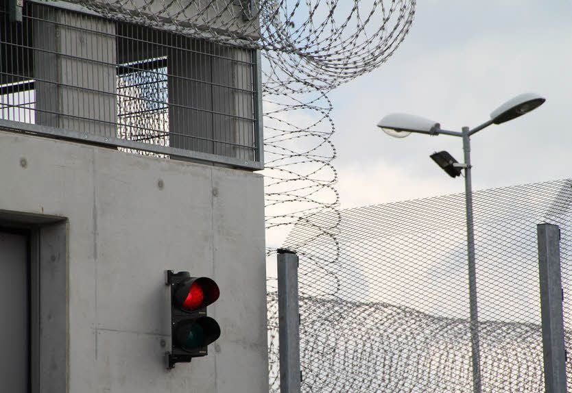 Seit 1995 hat sich in deutschen Gefängnissen die Zahl der Häftlinge über 60 Jahre verdreifacht.