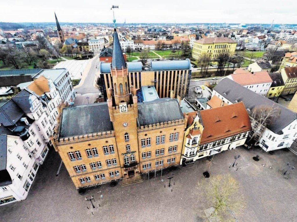 Das Rathaus in Bitterfeld.