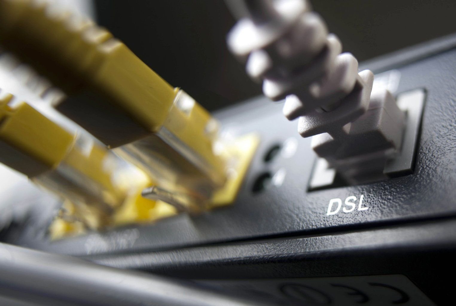 VDSL mit 50 MBit/s soll auch bald auf dem Land verfügbar sein. Die Investitionsbank Sachsen-Anhalt will die Ausgaben mit bis zu 90 Prozent bezuschussen.
