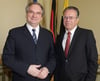 Reiner Haseloff (CDU) und der Chef des Bundesamtes für Migration und Flüchtlinge, Frank-Jürgen Weise.