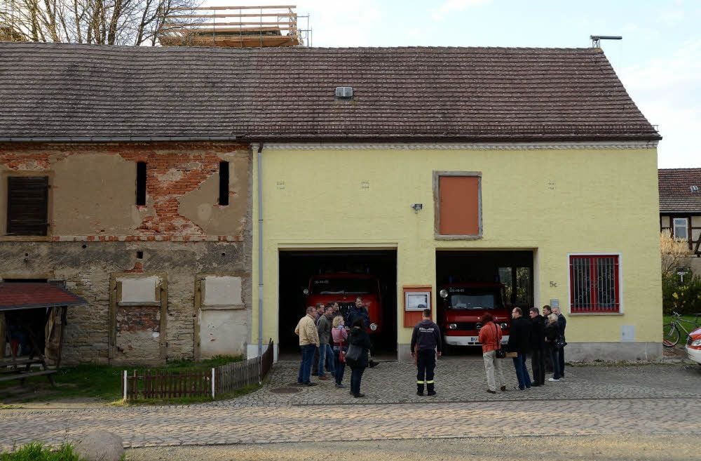 In Rehmsdorf reicht der Platz im Gerätehaus der Feuerwehr nicht aus. Zusätzliche Räume werden deswegen im Bürgerhaus genutzt.