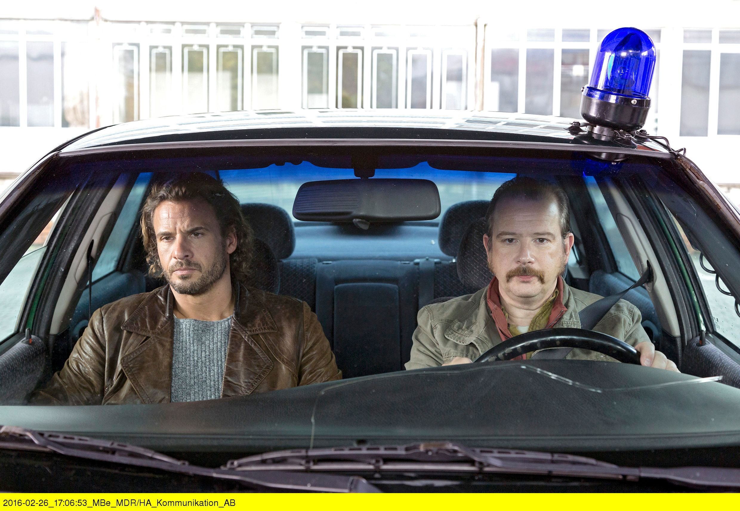 Claudius Zorn (Stephan Luca, li.) mit seinem "geschätzten" Kollegen Bert Kanthak (Gregor Weber, re.).