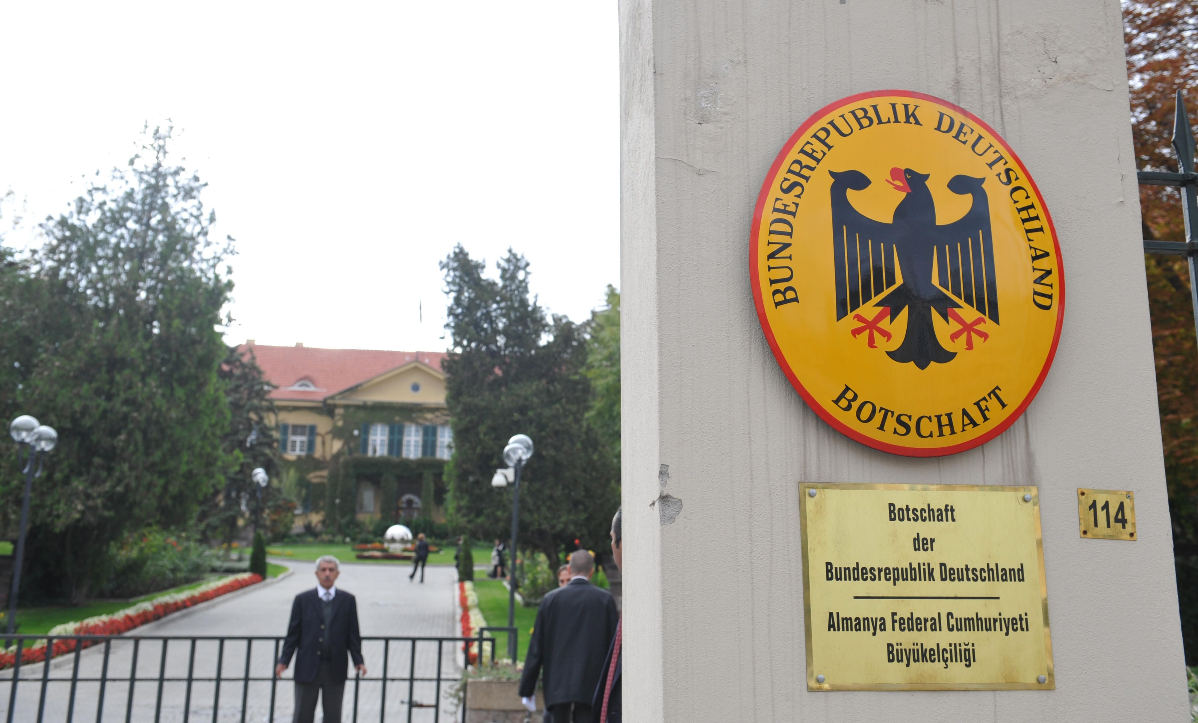 Neben zwei deutschen Schulen und dem Generalkonsulat in Instanbul wurde auch die deutsche Botschaft in Ankara geschlossen.