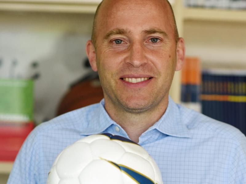 Daniel Memmert ist der Leiter des Instituts für Kognitions- und Sportspielforschung an der Deutschen Sporthochschule Köln. Foto: Henning Kaiser