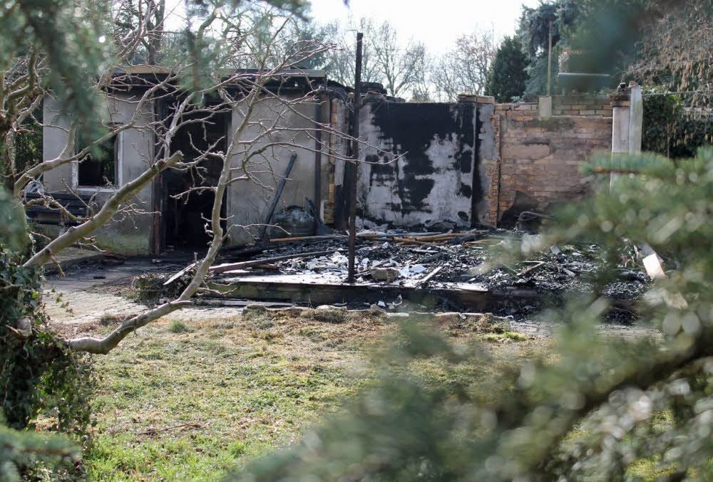 Brände in Gartenanlage Jugendliche Feuerteufel kommen aus Wittenberg