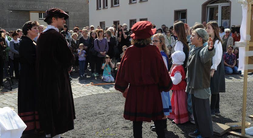 Die „Schlossgeister“ spielen wieder am Elternhaus.