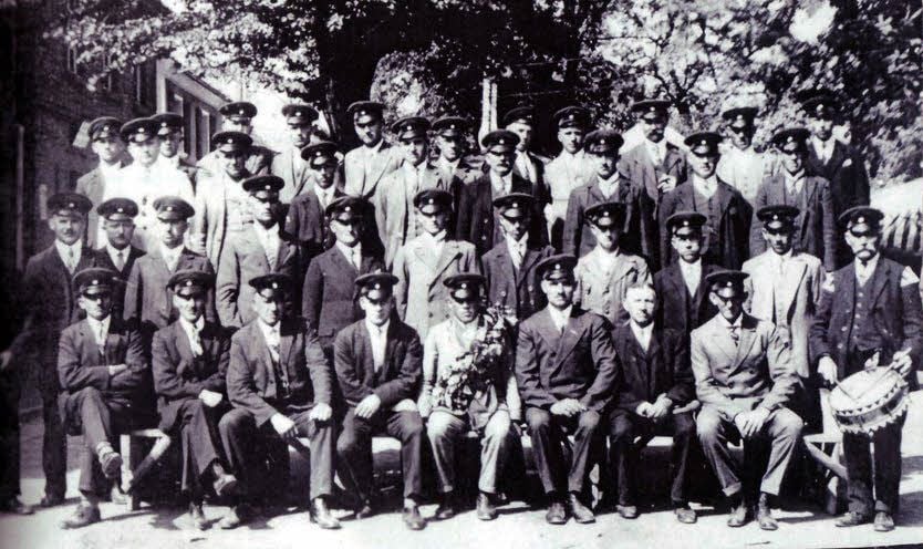 Ein altes Foto zeigt die Schützen in Friedrichsaue im Jahr 1938