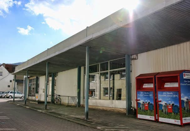 Das Gebäude des Sonderpostenmarkts in der Müntzerstraße soll abgerissen werden. Geplant ist, den Markt umzusiedeln.