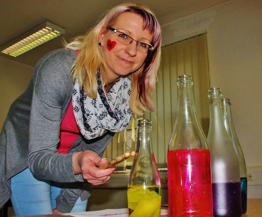 Diana Dörre hat der Flaschenorgel Töne entlockt.