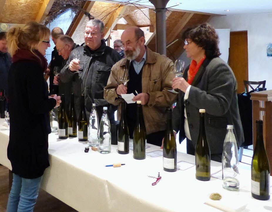 Der Gleinaer Winzer Werner Längricht lässt sich edle Tropfen schmecken: Silvaner, Riesling und Weißburgunder, trocken ausgebaut, sind seine Favoriten.