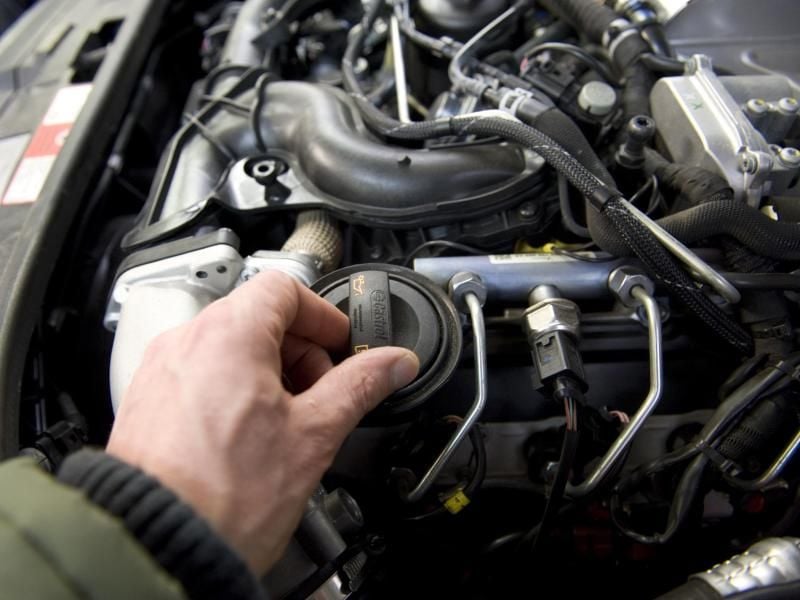 Wie gut ein Automotor arbeitet, verrät unter anderem dessen Klopffestigkeit. Foto: Jens Schierenbeck