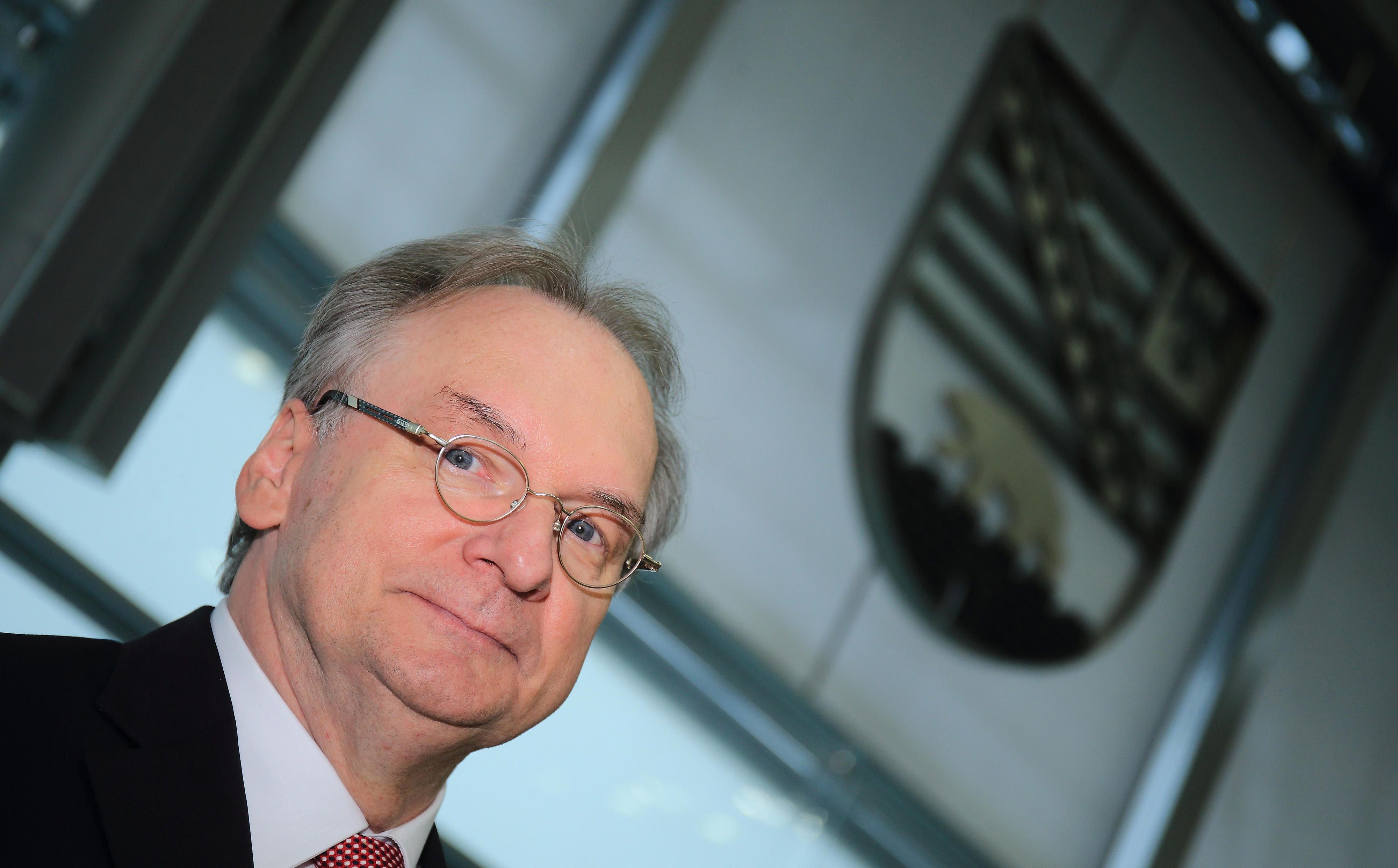 Der Ministerpräsident Sachsen-Anhalts Reiner Haseloff (CDU) nimmt an der Landtagssitzung in Magdeburg teil.