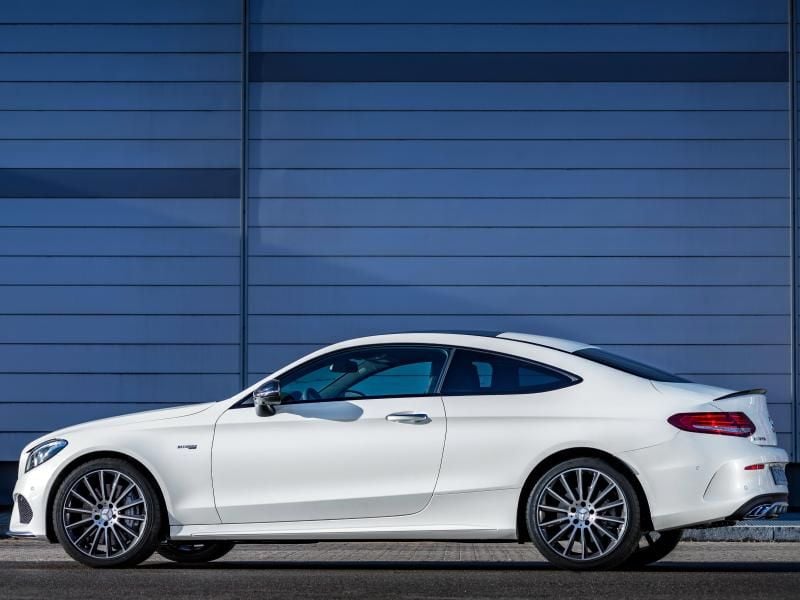 Schwäbisches Sportcoupé: Der C43 von Mercedes-AMG leistet 270 kW/367 PS. Damit sprintet das Coupé in 4,7 Sekunden von 0 auf 100 km/h und wird bei 250 km/h elektronisch abregelt. Foto: Daimler