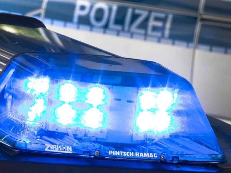 Polizeieinsatz in Wittenberg. Foto: Friso Gentsch/Archiv