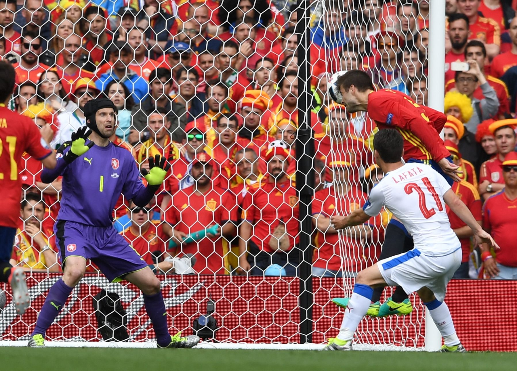 Gerard Piqué beim 1:0