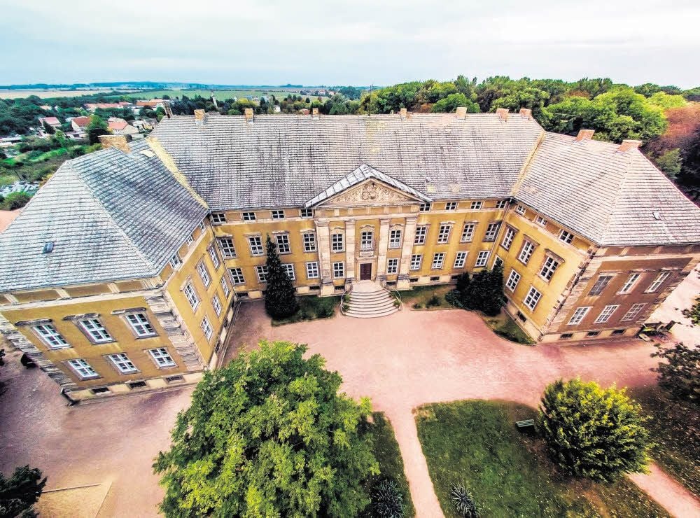 Schloss Ostrau