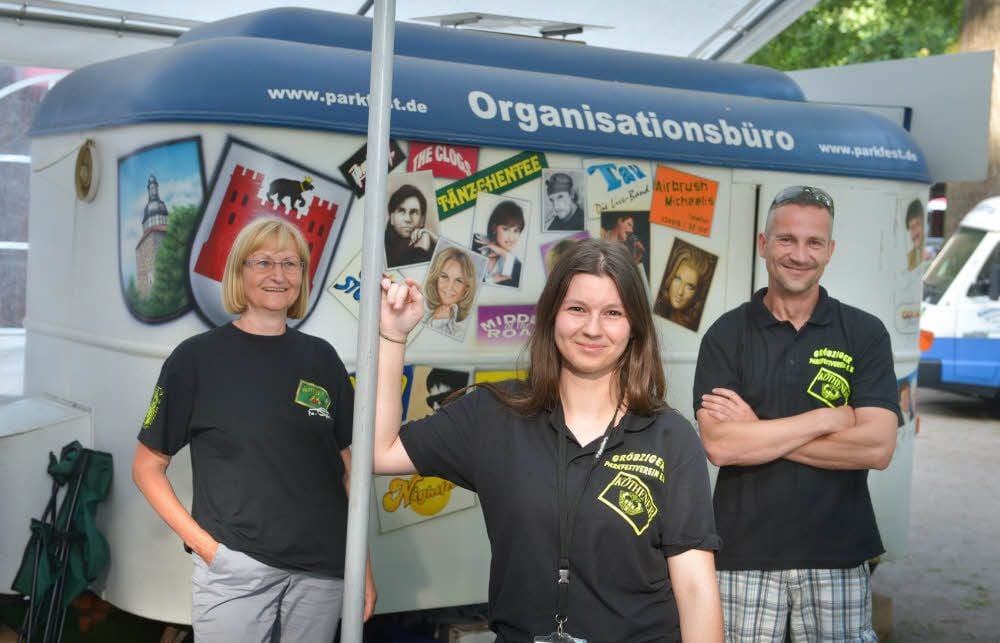 Drei von 16 „Parkfest-Machern“: Birgit Meyer, Jessica Lehmann und Steffen Scharfen (v.l.)