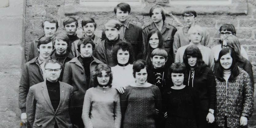 Ein Foto von 1975 für die Paten: Kurt Franke erste Reihe links.