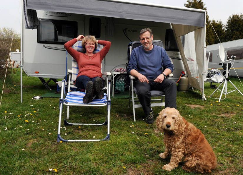 Martina und Jörg Zühlke sind für einen Kurzurlaub aus Wolfsburg angereist. Sie genießen Natur und Landschaft.