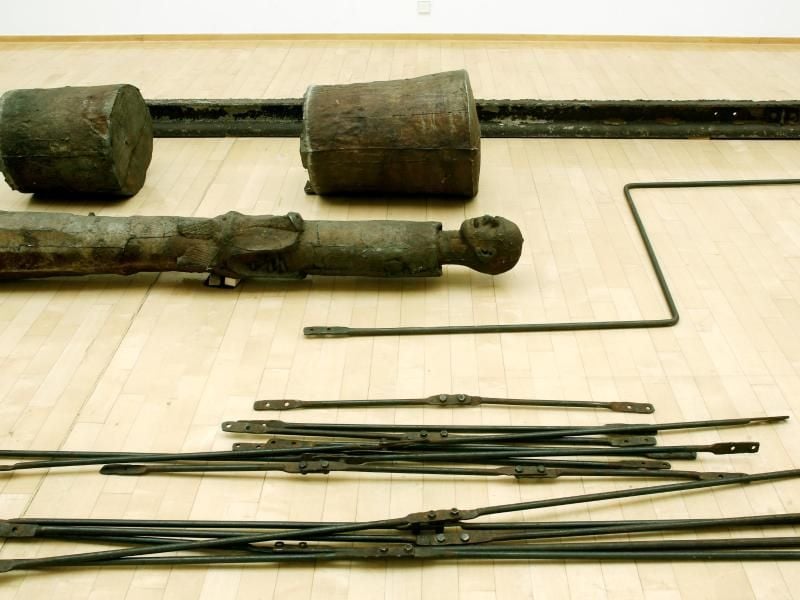 Joseph Beuys' Installation «Straßenbahnhaltestelle» in Kleve. Foto: Roland Weihrauch