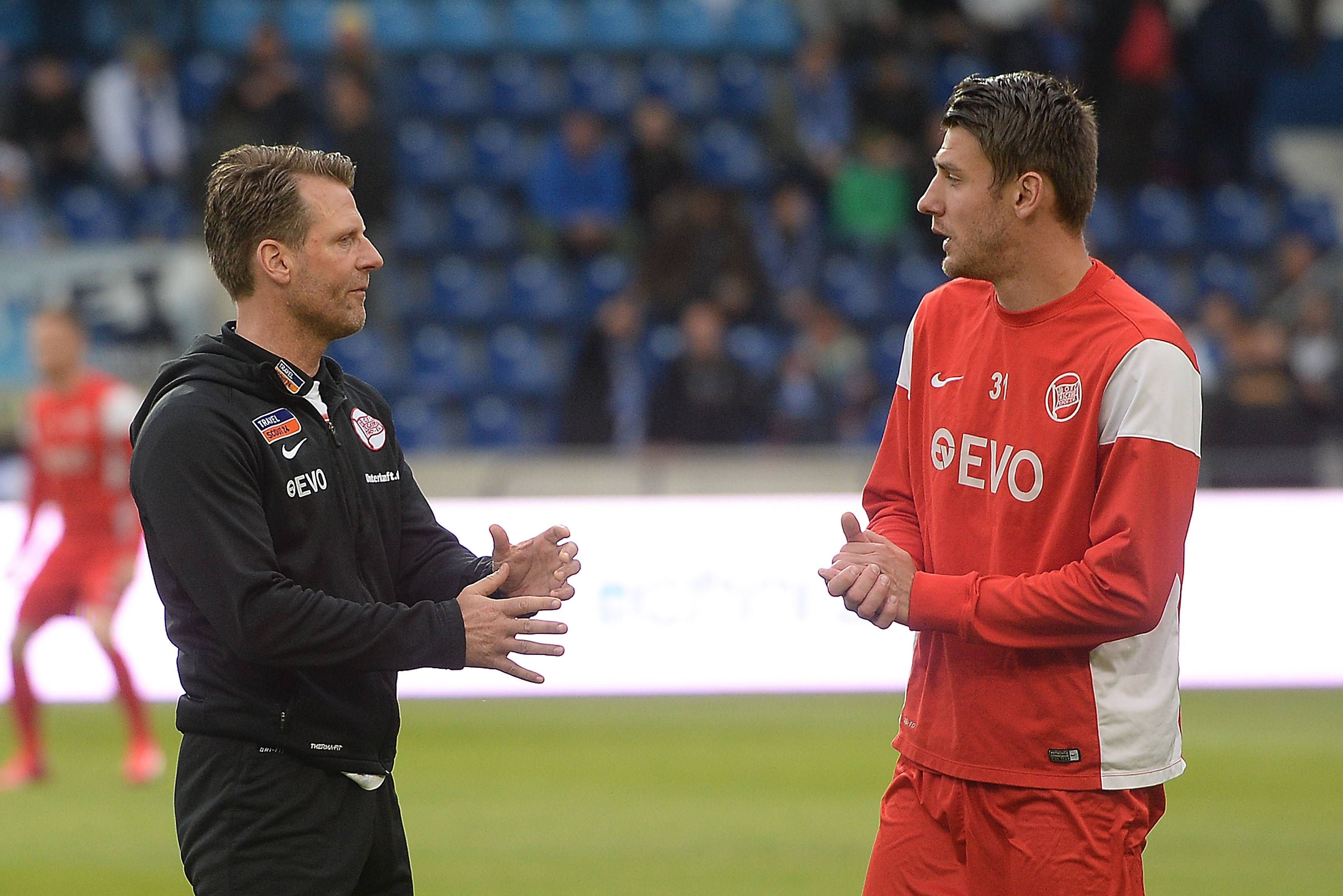 Vertraute unter sich: Markus Müller mit seinem ehemaligen Trainer Rico Schmitt.