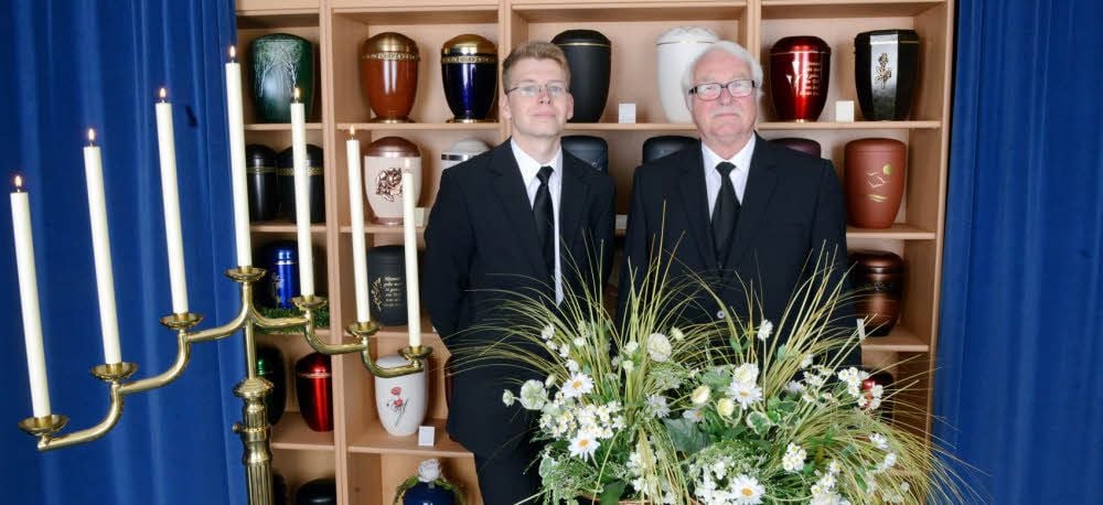 „Meister“ und „Lehrling“: In Roland Neumann hat der 21-jährige Florian Götze einen Kollegen mit jahrzehntelanger Erfahrung.