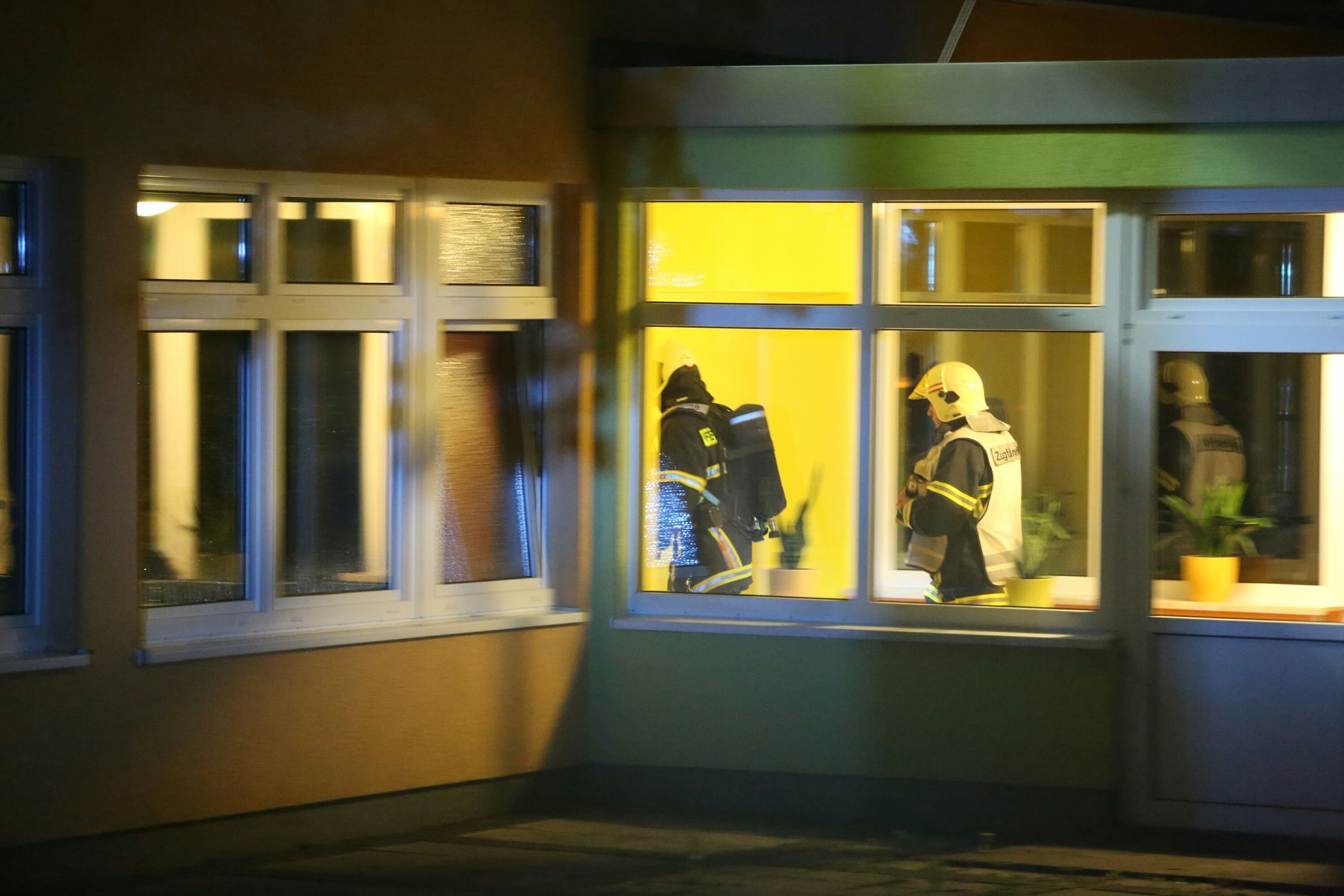 In einem Kinderheim in der Gottfried-Keller-Straße in Halle ist am Donnerstagabend ein Feuer ausgebrochen.