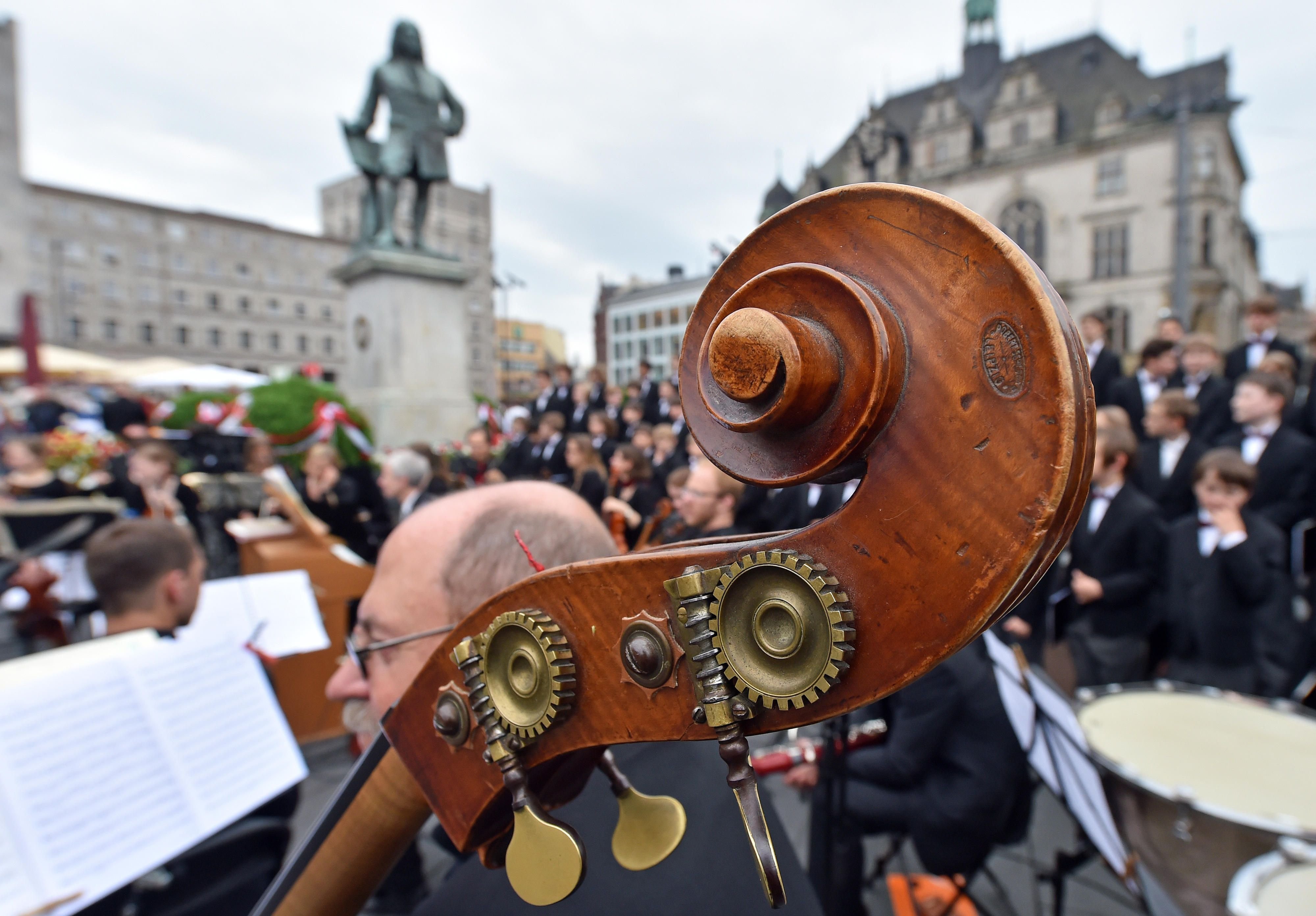 Pfeiferstuhl Music und des Kammerorchesters der Universität Halle