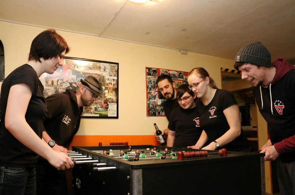 Zweimal in der Woche hat der VT-Club im Keller des Wohnheims 6 geöffnet.
