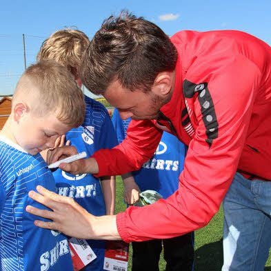 Heiß begehrt waren Autogramme.
