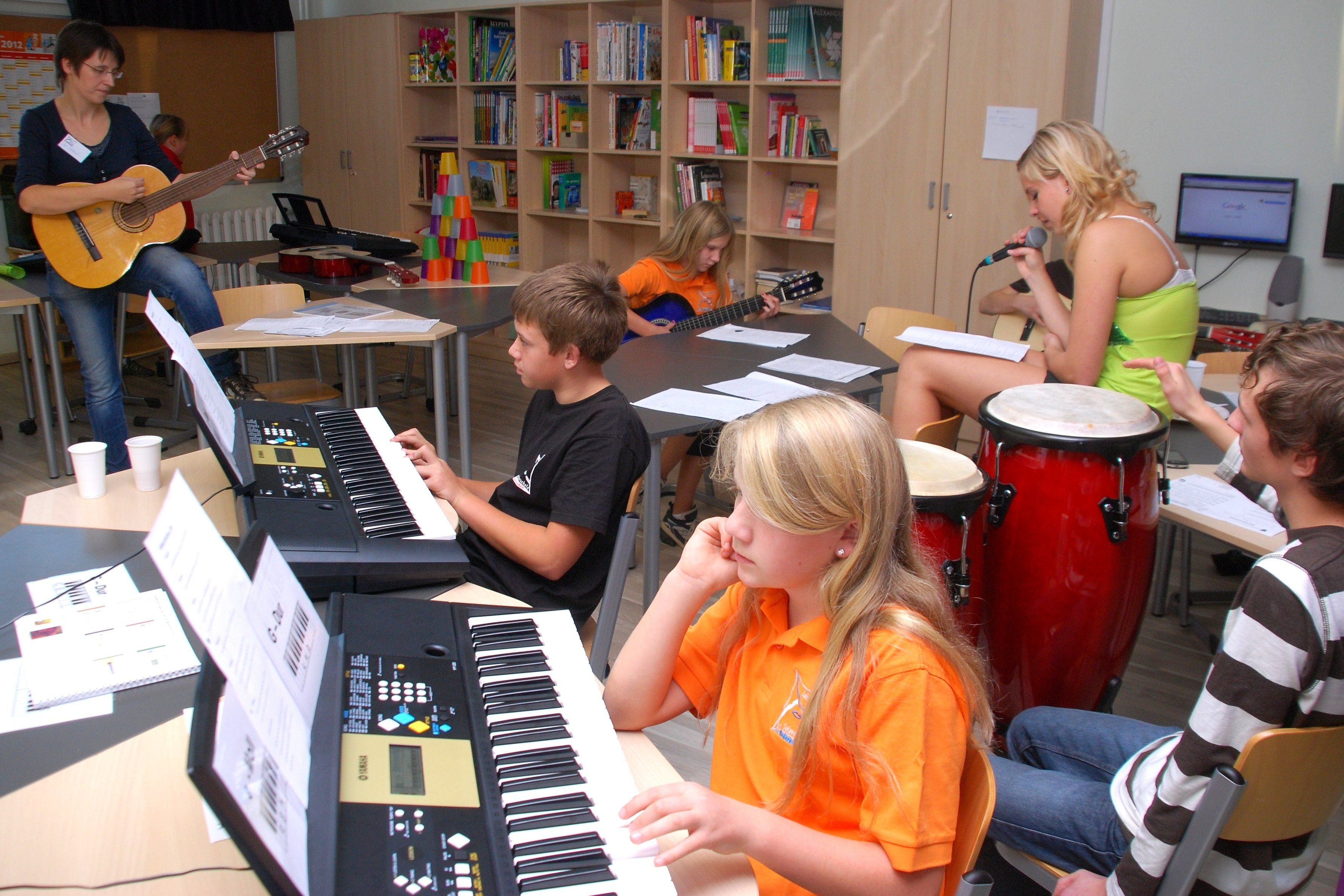 Musikunterricht 2012 in der evangelischen Sekundarschule Hedersleben
