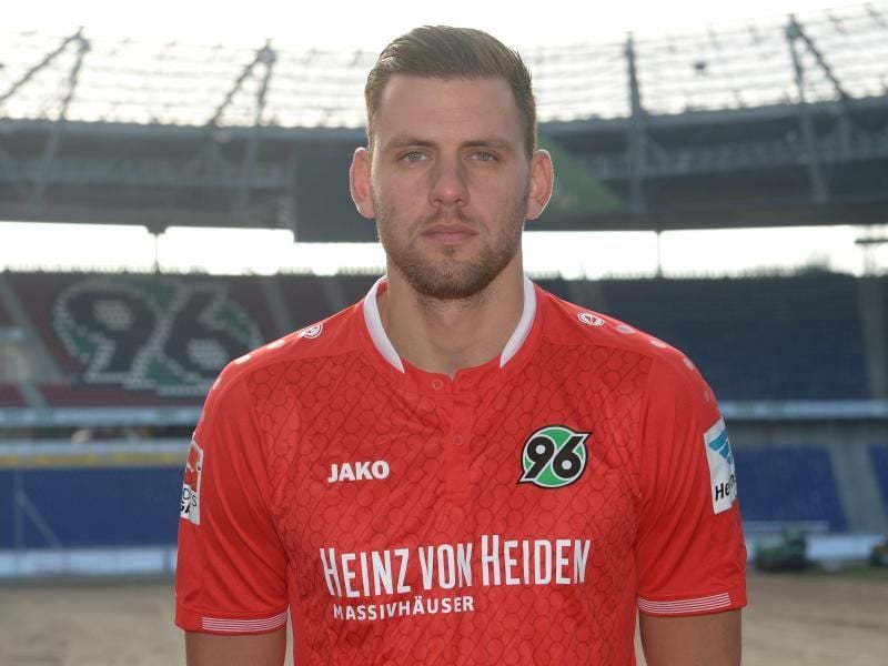 Adam Szalai von Hannover 96 steht im erweiterten Kader der Ungarn. Foto: Peter Steffen