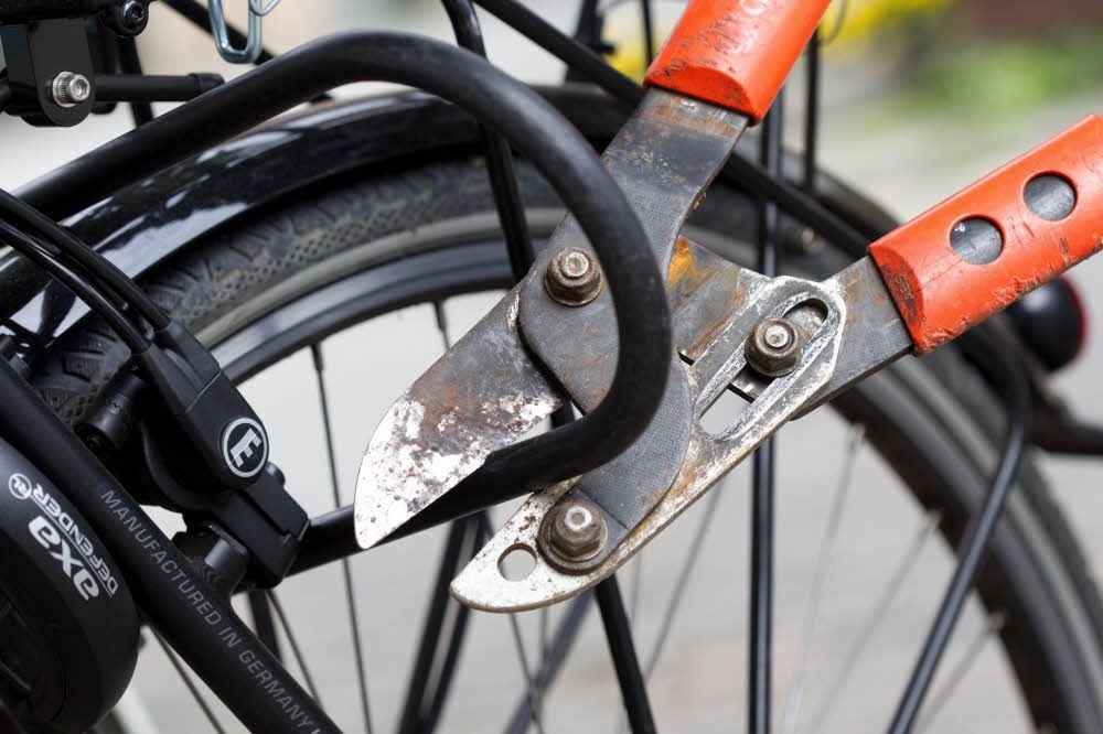 Fahrraddiebstahl - mit diesem Werkzeug eine Frage von Sekunden.