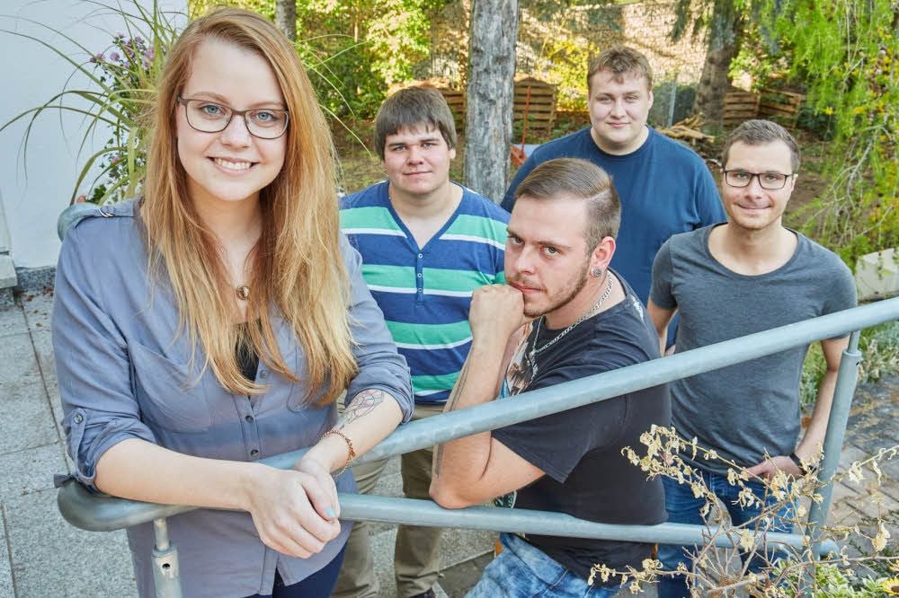 „Sonic Jam“: Vici Janek mit Ringo Berger und Martin Schuhmann (beide am Geländer) , Lukas Schulze und Hannes Gärtner (h.r.)