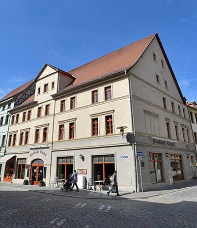 Das Haus am Markt in Aschersleben ist seit 1974 eine Eisdiele.