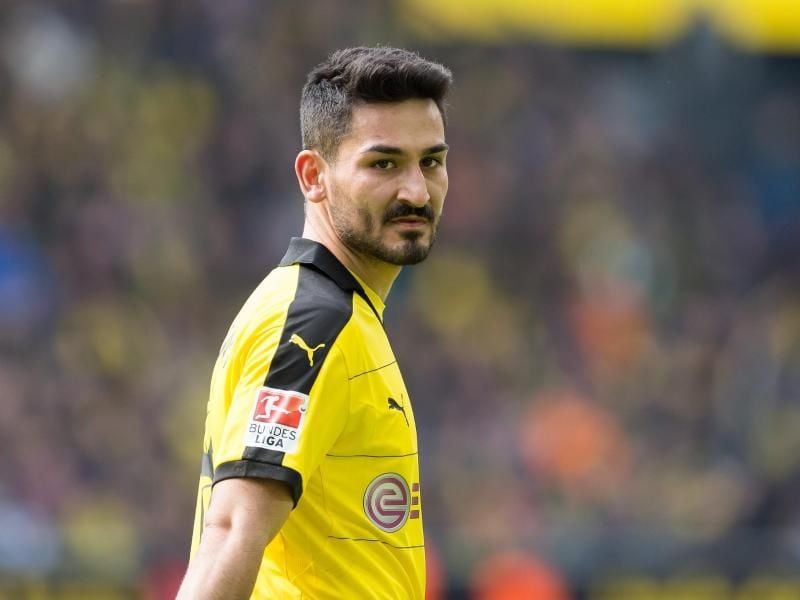 Der verletzte BVB-Star Ilkay Gündogan steht vor einem Wechsel zu Manchester City.